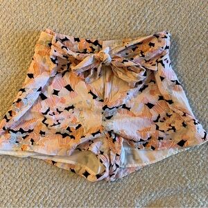 Colorful tie front shorts- size medium